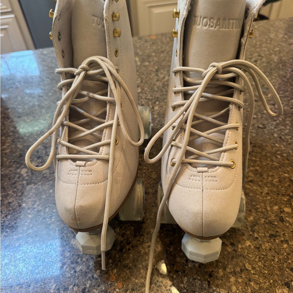 Women's Cream Roller Skates